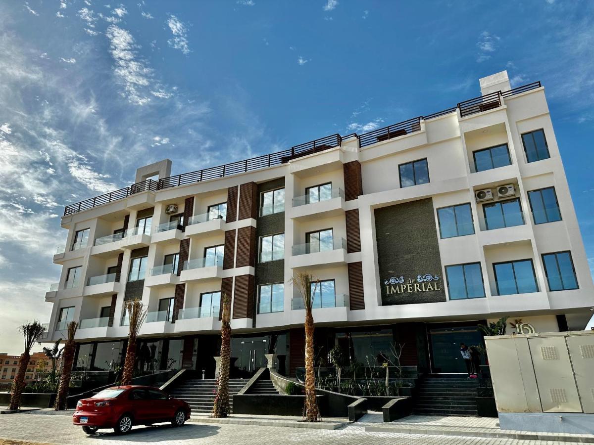 Stunning 3 Bedroom In Apartament *